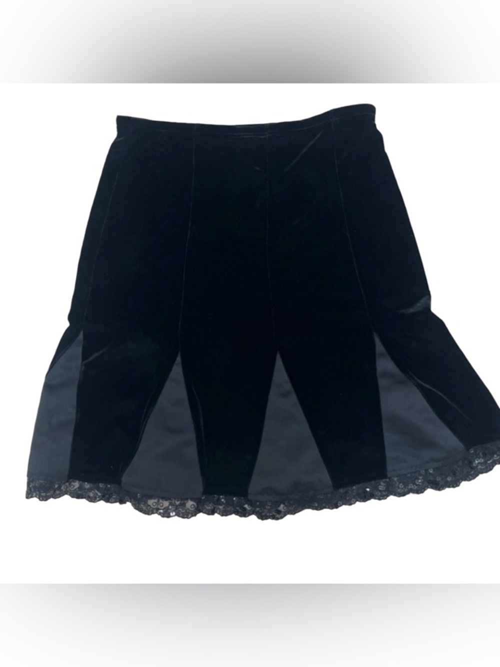 Y2K Velvet Sequin Lace Trim Pleated Skirt